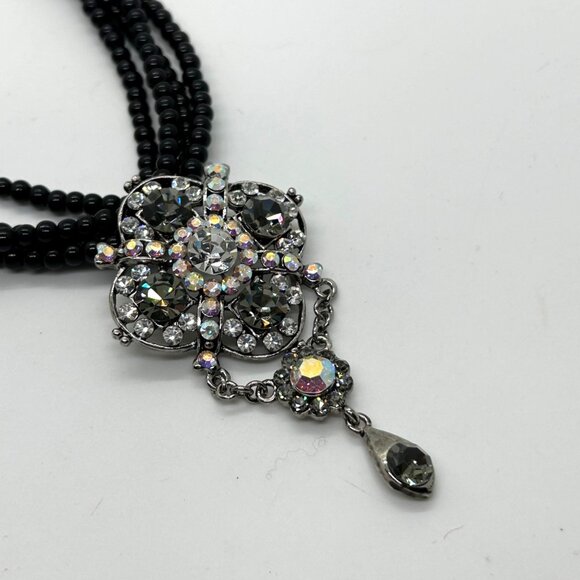 Vintage-Inspired Black Beaded Necklace With Aurora Borealis Rhinestone Pendant - Picture 3 of 13